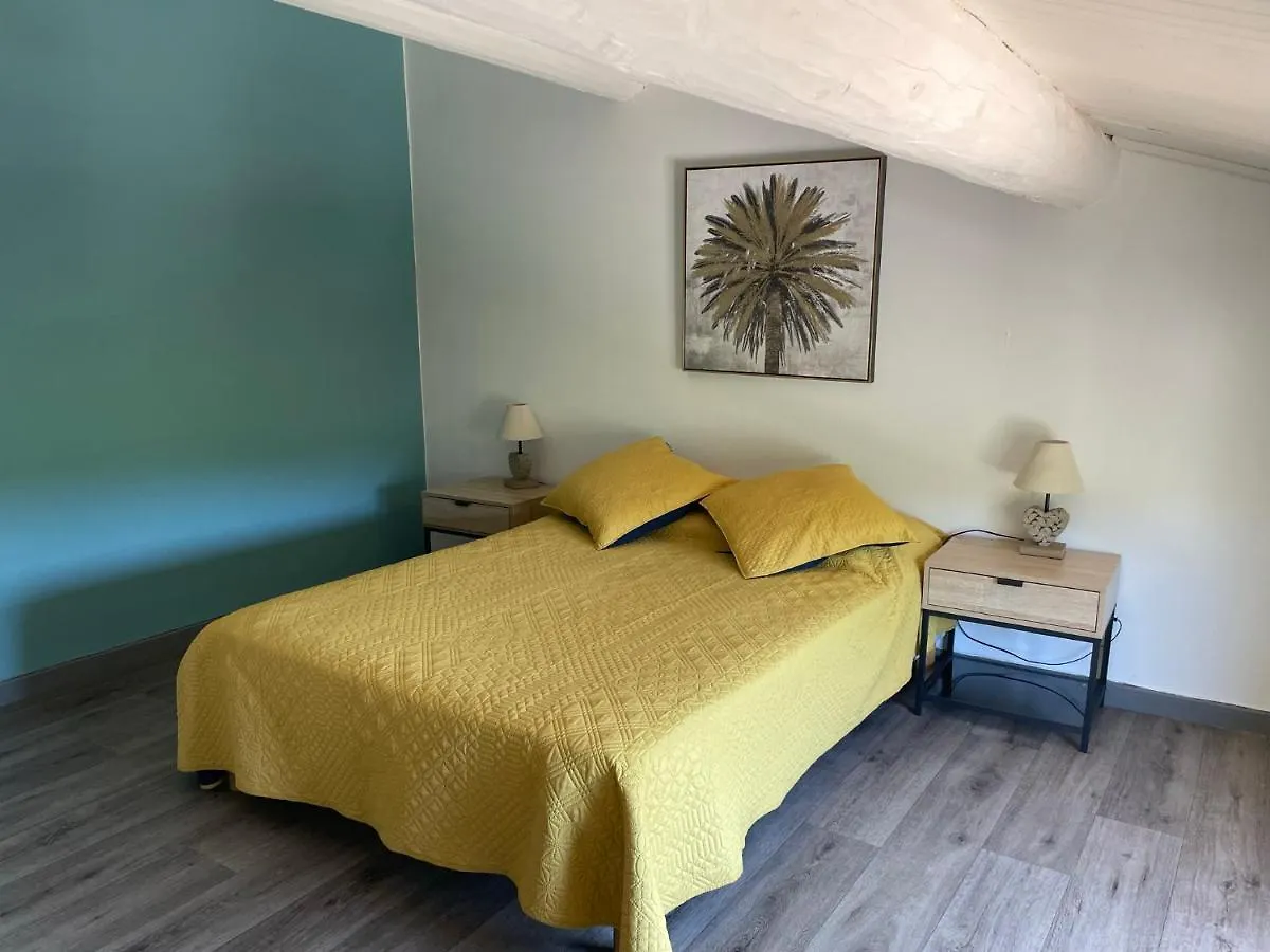 Domaine De Prefaissal Bed & Breakfast Mezel  2*, Mezel (Alpes-de-Haute-Provence) France