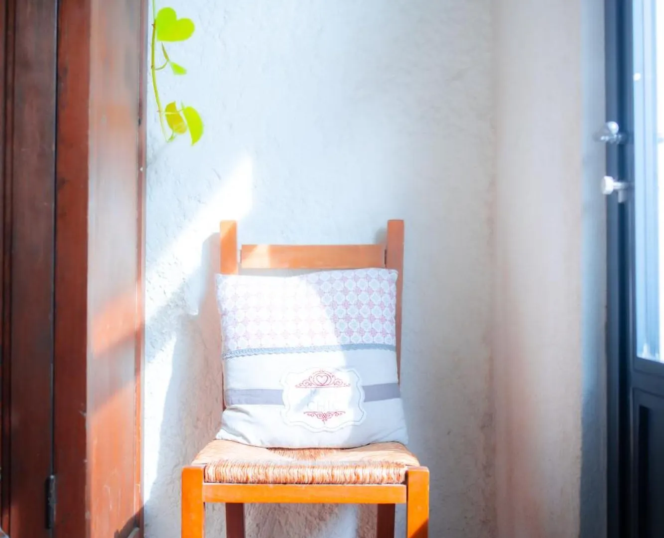 Domaine De Prefaissal Bed & Breakfast Mezel